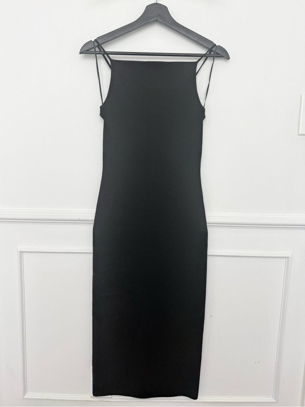 Banana Republic Black Spaghetti-Strap Bodycon Midi Dress - S